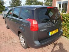 Peugeot 5008 - 1.6 THP Family 7p. 7 persoons