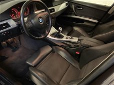 BMW 3-serie - 330i Dynamic Executive schuifd.-leder-xenon-etc