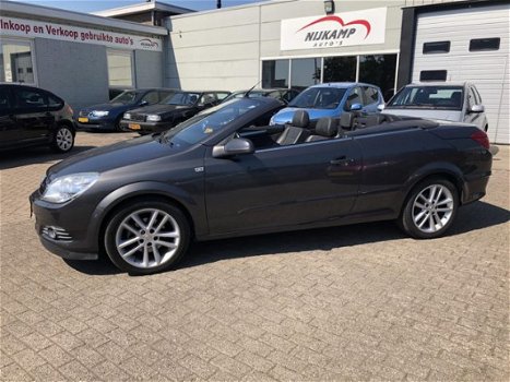 Opel Astra TwinTop - 1.6 16v Cosmo (92.641km) - 1