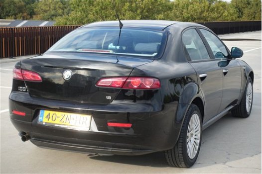 Alfa Romeo 159 - 1.8 mpi Business | Blue-tooth | Cruise & climate control | Netjes onderhouden - 1