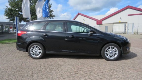 Ford Focus Wagon - 1.6 TI-VCT Titanium 125 pk, Navigatie, Cruise, 94606 lm - 1