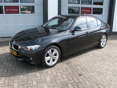 BMW 3-serie - (f30) 320d EfficientDynamics Edition 163pk Executive - 1