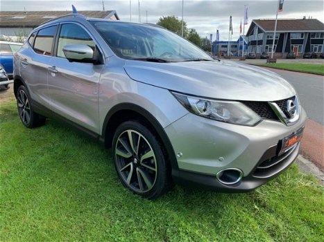 Nissan Qashqai - 1.2 Tekna PANO / NAVI / LEDER / KEYLESS - 1