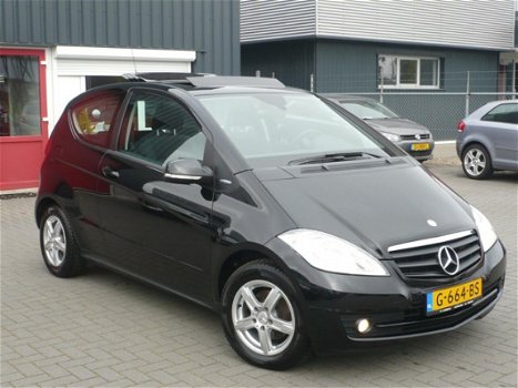 Mercedes-Benz A-klasse - 160 BlueEFFICIENCY Limited Edition , Pano-Dak, Navi, LM-Velg, Zeer Mooi - 1