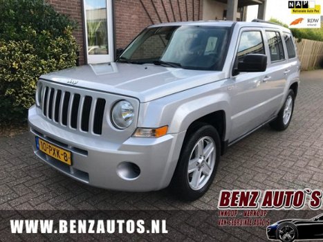 Jeep Patriot - 2.4 Sport Liberty 4x4/Airco/Nette - 1