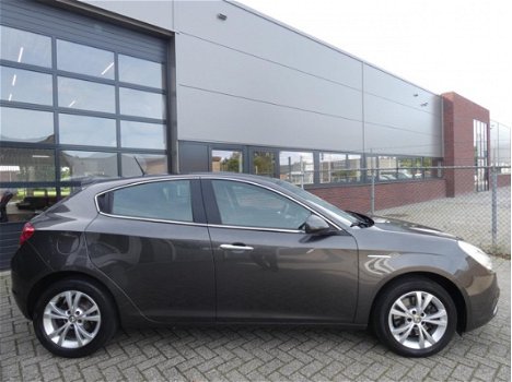 Alfa Romeo Giulietta - 1.4 T Progression 170pk Clima, Cruise - 1