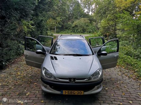 Peugeot 206 SW - 1.4-16V Air-line 3 - 1