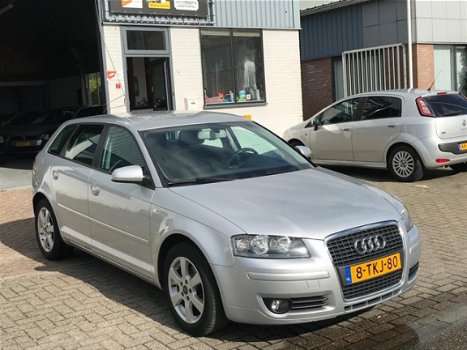 Audi A3 Sportback - 1.6 FSI Attraction Cruise/ Climate/ APK - 1