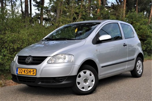 Volkswagen Fox - 113.000 KM/STUURBEKRACHTIGING/STOEL EN STUUR IN HOOGTE VERSTELBAAR - 1