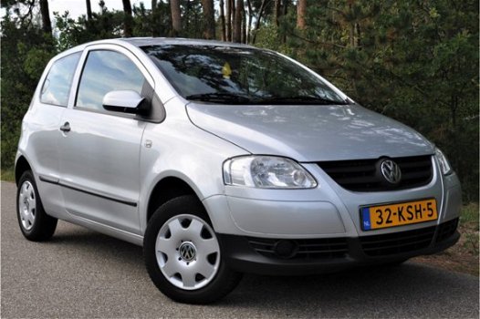 Volkswagen Fox - 113.000 KM/STUURBEKRACHTIGING/STOEL EN STUUR IN HOOGTE VERSTELBAAR - 1