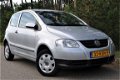 Volkswagen Fox - 113.000 KM/STUURBEKRACHTIGING/STOEL EN STUUR IN HOOGTE VERSTELBAAR - 1 - Thumbnail