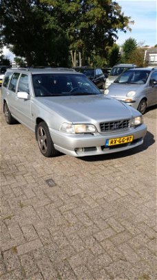 Volvo V70 - 2.3 R AWD