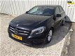 Mercedes-Benz A-klasse - 180 Edition Navigatie 4U3 Led/Xenon/leer/Rijd Super/NAP - 1 - Thumbnail