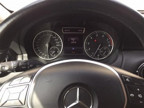 Mercedes-Benz A-klasse - 180 Edition Navigatie 4U3 Led/Xenon/leer/Rijd Super/NAP - 1