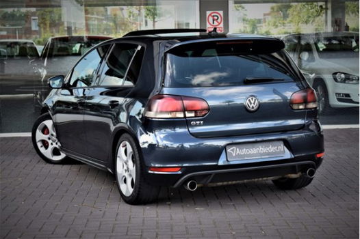 Volkswagen Golf - 2.0 GTI / DSG / Dealer ond. / 211 PK - 1