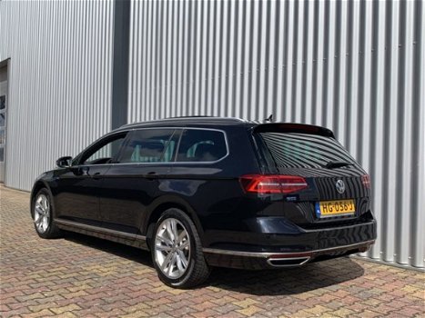 Volkswagen Passat Variant - 1.4 TSI GTE Highline | Ex. btw | 7% | Pano | Trekhaak | Lease - 1