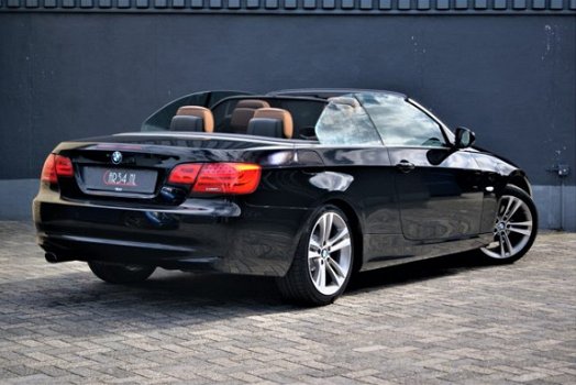 BMW 3-serie Cabrio - 320i High Executive Leer/Automaat/Nav Prof/Memory/Afn-Trekhaak Aut6 - 1