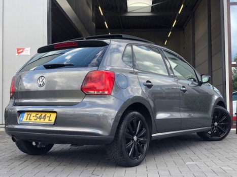 Volkswagen Polo - 1.6 TDI Highline /PANO/CLIMA/NAVI/XENON/PDC/ - 1