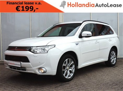 Mitsubishi Outlander - 2.0 PHEV Instyle+ (schuifdak, leer, navi, xenon) - 1