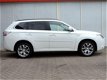 Mitsubishi Outlander - 2.0 PHEV Instyle+ (schuifdak, leer, navi, xenon) - 1 - Thumbnail