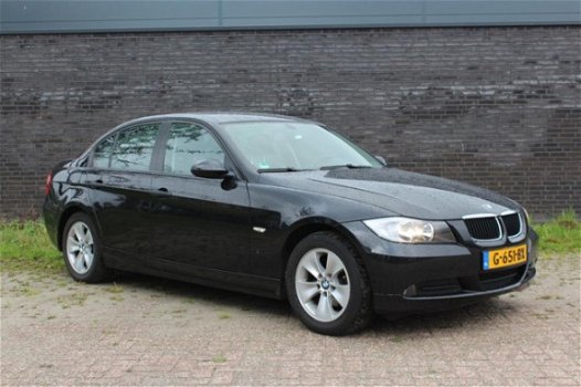 BMW 3-serie - 318i Airco, 129 PK, cruisecontrol, Dealeronderhouden, boekjes+ tellerrapport aanwezig - 1