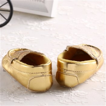 BABY MOCCASINS SCHOENEN IN GOUD MAAT 17 - 2