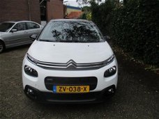 Citroën C3 - 1.2 PureTech S&S Shine two tone navi Shine 110 pk automaat 6bak 14000km