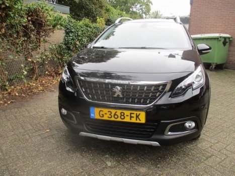 Peugeot 2008 - 1.2 PureTech Allure 12 turbo 110 pk Aut6 halfleer navi Black - 1