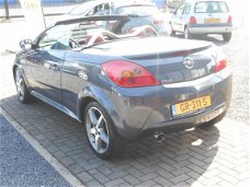 Opel Tigra TwinTop - 1.4-16V Linea Rosso AUTOMAAT AIRCO