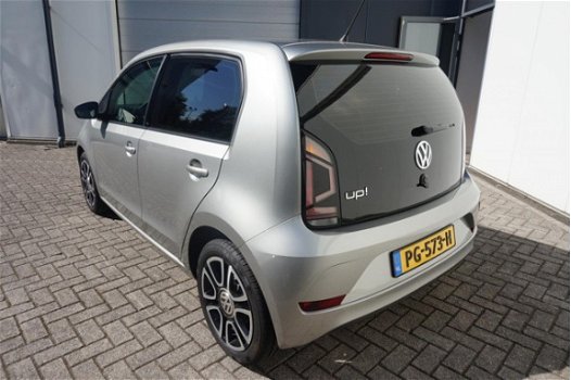 Volkswagen Up! - 1.0 60pk Move Up 5.drs | Airco | Lm velgen | Getint glas | DAB - 1