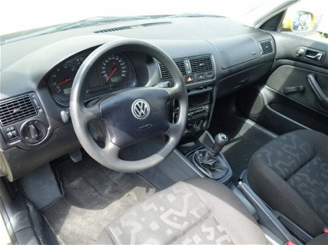 Volkswagen Golf - 1.6 Comfortline 5 Deurs- Perfecte staat - 1