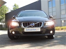 Volvo V70 - 2.0 145pk Edition Leder/Navi/Schuifdak/18inch