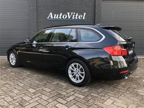 BMW 3-serie Touring - 320 d Luxury Line, Navigatie, Xenon, ECC, PDC, Servotronic, Sportstuur - 2015 - 1
