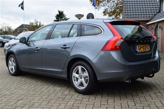 Volvo V60 - 2.0 D3 150PK Automaat Trekhaak PDC *All in prijs - 1