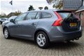 Volvo V60 - 2.0 D3 150PK Automaat Trekhaak PDC *All in prijs - 1 - Thumbnail