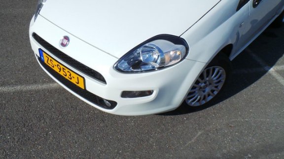 Fiat Punto Evo - 5-DEURS 1.2 Street, AIRCO, ELEK. RAMEN, MISTL - 1