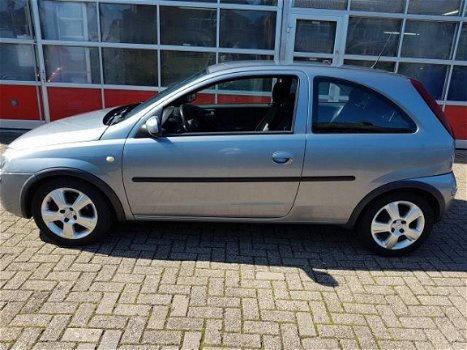 Opel Corsa - 1.2i 16V NJoy met Airco - 1