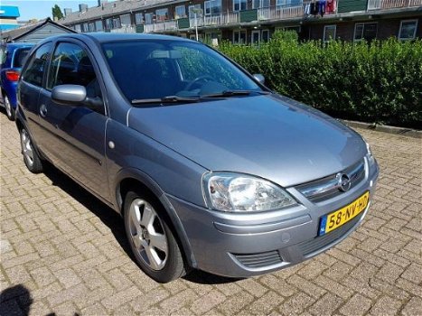 Opel Corsa - 1.2i 16V NJoy met Airco - 1