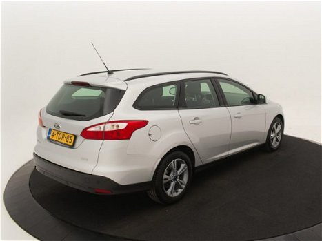 Ford Focus Wagon - 100PK EcoBoost Edition | Navigatie | Lichtmetalen velgen | PDC | Airco - 1