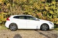 Volvo V40 - 2.0 D2 120PK | NORDIC+ | STANDKACHEL | NAVI | ON CALL | - 1 - Thumbnail