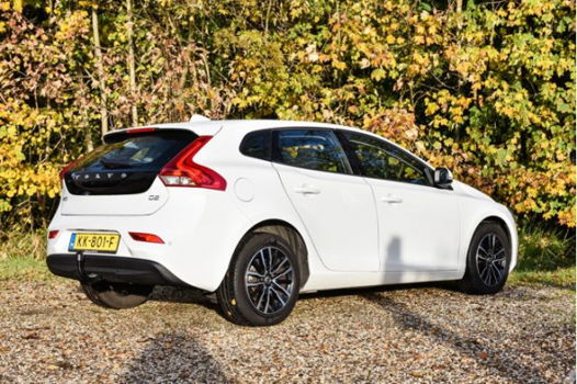 Volvo V40 - 2.0 D2 120PK | NORDIC+ | STANDKACHEL | NAVI | ON CALL | - 1