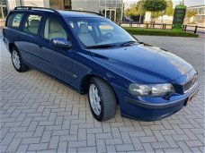 Volvo V70 - 2.5 T AWD 145.000KM Bijtel. vriendelijk