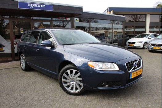 Volvo V70 - 1.6 T4 LIMITED EDITION NAVIGATIE LEDER XENON - 1