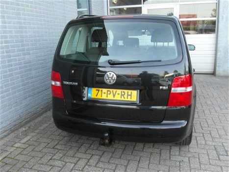 Volkswagen Touran - 1.6-16V FSI Athene - 1