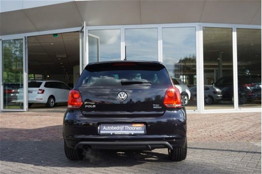 Volkswagen Polo - 1.2 TSI BlueMotion R-Line Edition, Navi, Cruise control, PDC Nieuwjaarsactie van € - 1