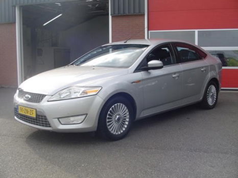 Ford Mondeo - 2.0-16V Titanium - 1