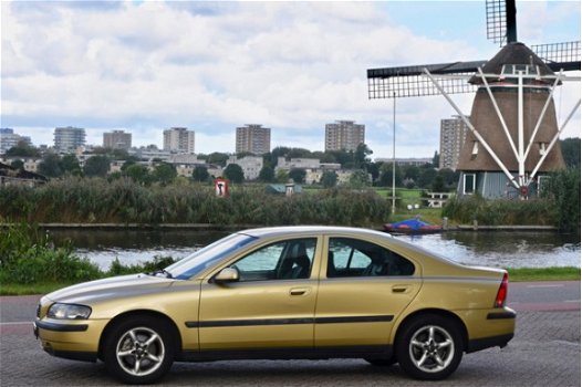 Volvo S60 - 2.4 Edition Nette auto - 1