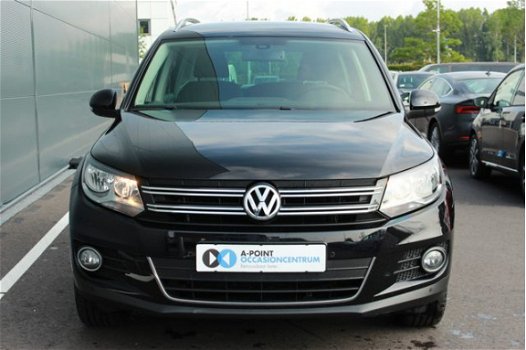 Volkswagen Tiguan - 1.4 TSI 160PK Automaat Sport&Style | Navigatie | Parkeersensoren | Climate contr - 1