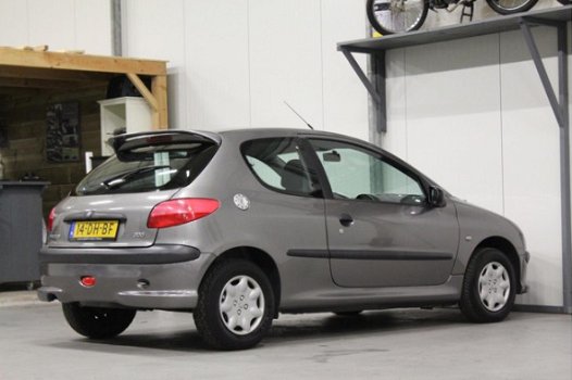 Peugeot 206 - 1.6 XS | APK 11-2020 | Rijdt goed | Elektrische ramen - 1