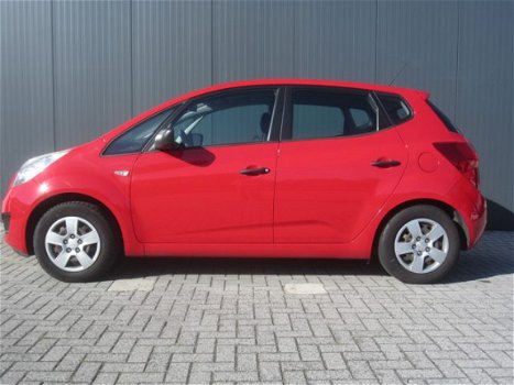 Kia Venga - 1.4 CVVT X-tra 90 pk * Airco * Trekhaak * 5-deurs * NAP-Pas * 6 mnd Bovag * Vingerhoets; - 1